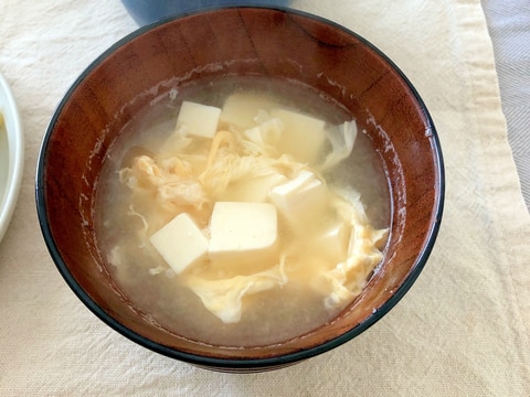 豆腐と卵の酒粕汁
